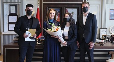 DEÜ İşletme Öğrenci Topluluğu'na üç ödül