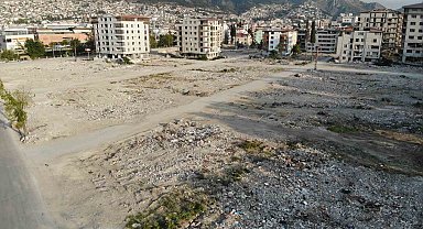 Enkaz kent Hatay'da yıkımın boyutunu uydu görüntüleri gözler önüne serdi