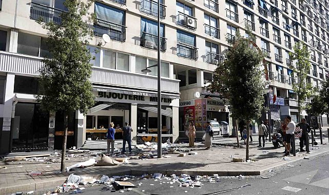 Fransa'daki protestolar şiddetini arttırdı