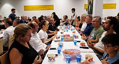 İstanbul Beylikdüzü canlarla oruç açtı