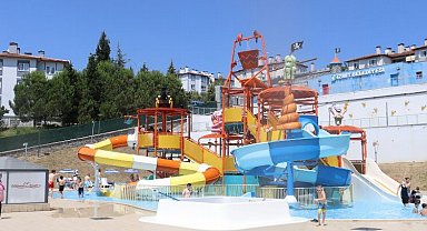 İzmit'in Aquapark'ı yeni sezonu başlattı