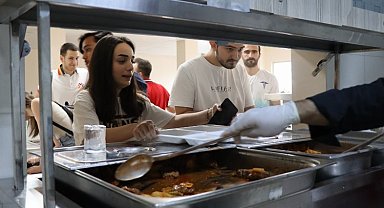 İzmit'te 'Anne Eli' bir dönemi daha kapattı
