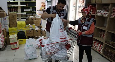İzmit'te bayramda ihtiyaç sahiplerinin yüzü güldü