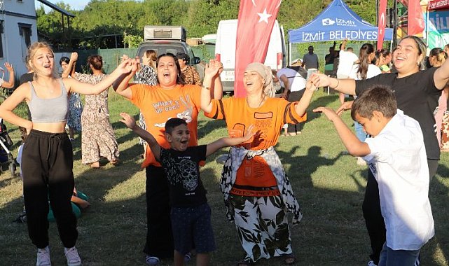 İzmit'te belediye çalışanları aile pikniğinde buluştu