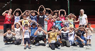 İzmit'te çocuk etkinlikleri yüzleri güldürüyor