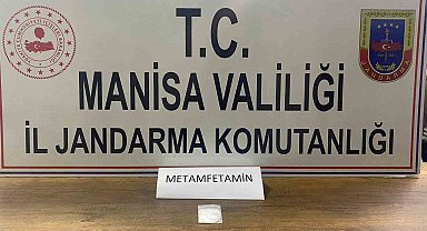 Jandarma aracını görüp paniklediler
