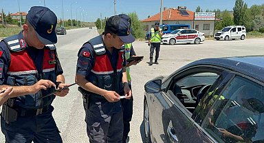 Jandarmadan helikopter destekli trafik denetimi