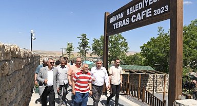 Kayabaşı Cam Seyir Terası'ndan Kayseri manzarası