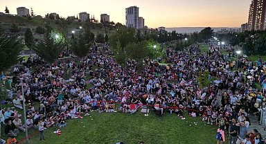 Kayseri Melikgazi'de açık havada sinema keyfi