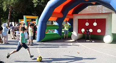 Kocaeli'nin sokak şenlikleri sürüyor