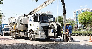 Konya olası risklere karşı kanalları temizliyor