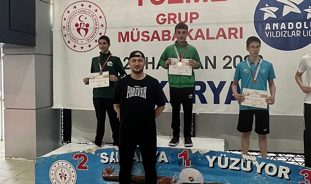 Körfezli gençler Sakarya'dan madalyalarla döndü