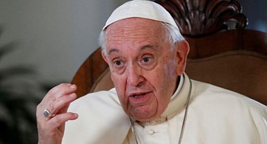 Kur'an-ı Kerim yakılmasına bir tepki de Papa Francis'ten