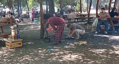 Kurban Bayramı'nı İstanbul'da geçirenler Belgrad Ormanı'na akın etti