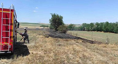 Lüleburgaz'da çıkan anız yangını söndürüldü