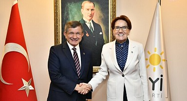Meral Akşener, Ahmet Davutoğlu'nu kabul etti