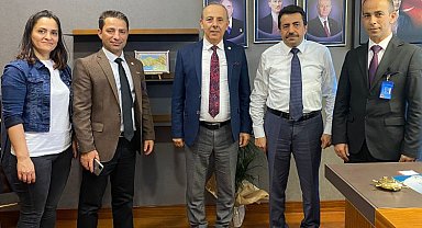 MHP Bursa Milletvekili Zırhlıoğlu: Sağlık çalışanları medar-ı iftiharımızdır