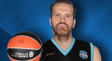 Milli basketbolcu Savaş Çayırova'da!