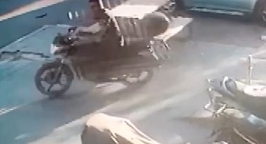Önce gözlem yaptı, sonra park halindeki motosikleti çaldı
