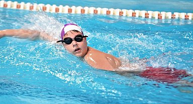 Osmangazi'de kulaçları atıp, sertifikalara kavuştular