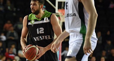 Potanın Tarzanları'nda Birer'le sözleşme tazelendi