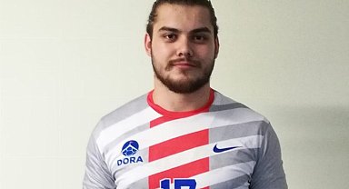 Sakaryalı gol kralı Büyükşehir Hentbol'da