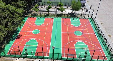 Spor sahalarına renk geldi