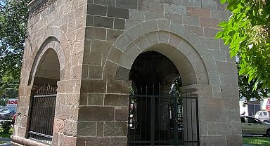 Suya Kanmış Hatun Türbesi'ne online tanıtım