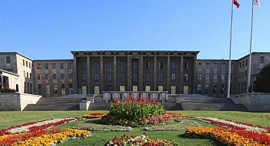 TBMM mesaisine başlıyor