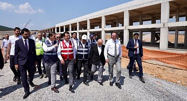 Tuzla'daki çalışmalara yakın mercek