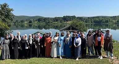 Üniversiteli gençler Sakarya'nın güzelliklerini keşfetti