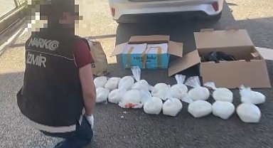 Uyuşturucu sevkiyatçısı, 42 kilo metamfetaminle yakalandı