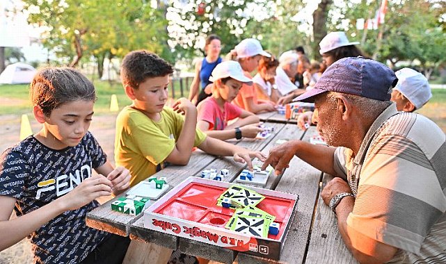 Antalya Muratpaşa'da iki kuşak tabletten uzak yarıştı