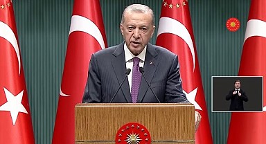 Cumhurbaşkanı Erdoğan Açıklamalarda Bulunuyor