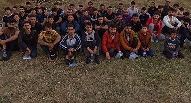 Edirne'de 64 kaçak göçmen yakalandı