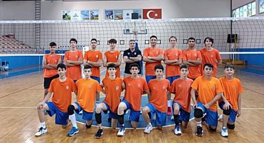 İnegöl Belediyespor voleybolda 4 kategoride yarışacak