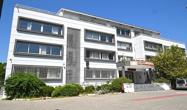 İzmir Karabağlar'da okullara bakım
