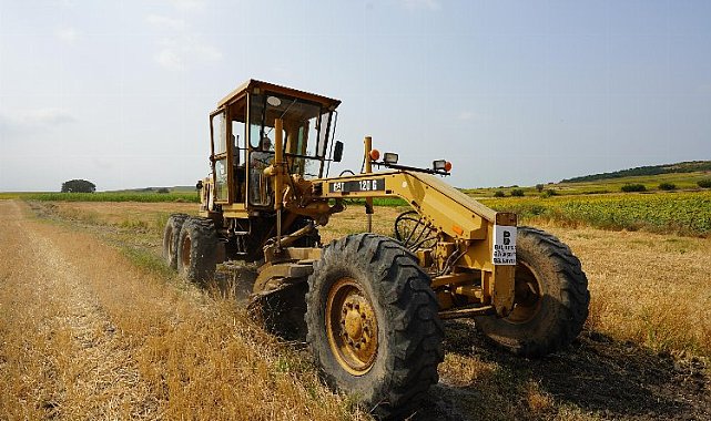 Tarla yolları genişletiliyor