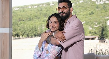 Zeynep Bastık vefa borcunu ödedi