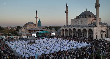 250 semazenin büyüleyen sema ayini