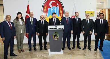 Adalet Bakanı Çankırı Belediyesi'ni ziyaret etti