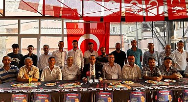 Adaylık açıklamasını meşaleli şova dönüştürdü! Muhtar adayından müthiş projeler