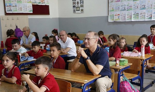 Allianz Grup UNICEF'le deprem bölgesini gezdi