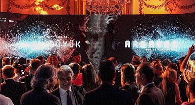 Atatürk, yapay zekâ teknolojisiyle Türk halkına seslendi