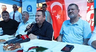 Başkan Böcek Altıntaş'ta sorunları dinledi