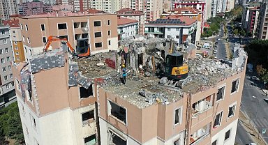 Beylikdüzü'nde kentsel dönüşüm sürüyor