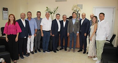 BULGARİSTAN’IN BURSA KONSOLOSU RUSİNOV’A TEBRİK ZİYARETİ…