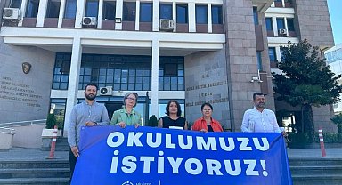 Bursa Nilüfer'de 6 mahalle Milli Eğitim önünde pankart açtı!