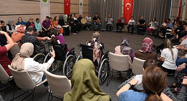 Bursa Osmangazi'de Alzheimer hastaları için anlamlı etkinlik