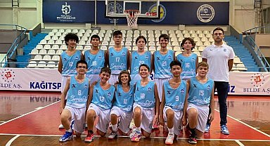 Çayırova basketbol altyapıda da doludizgin